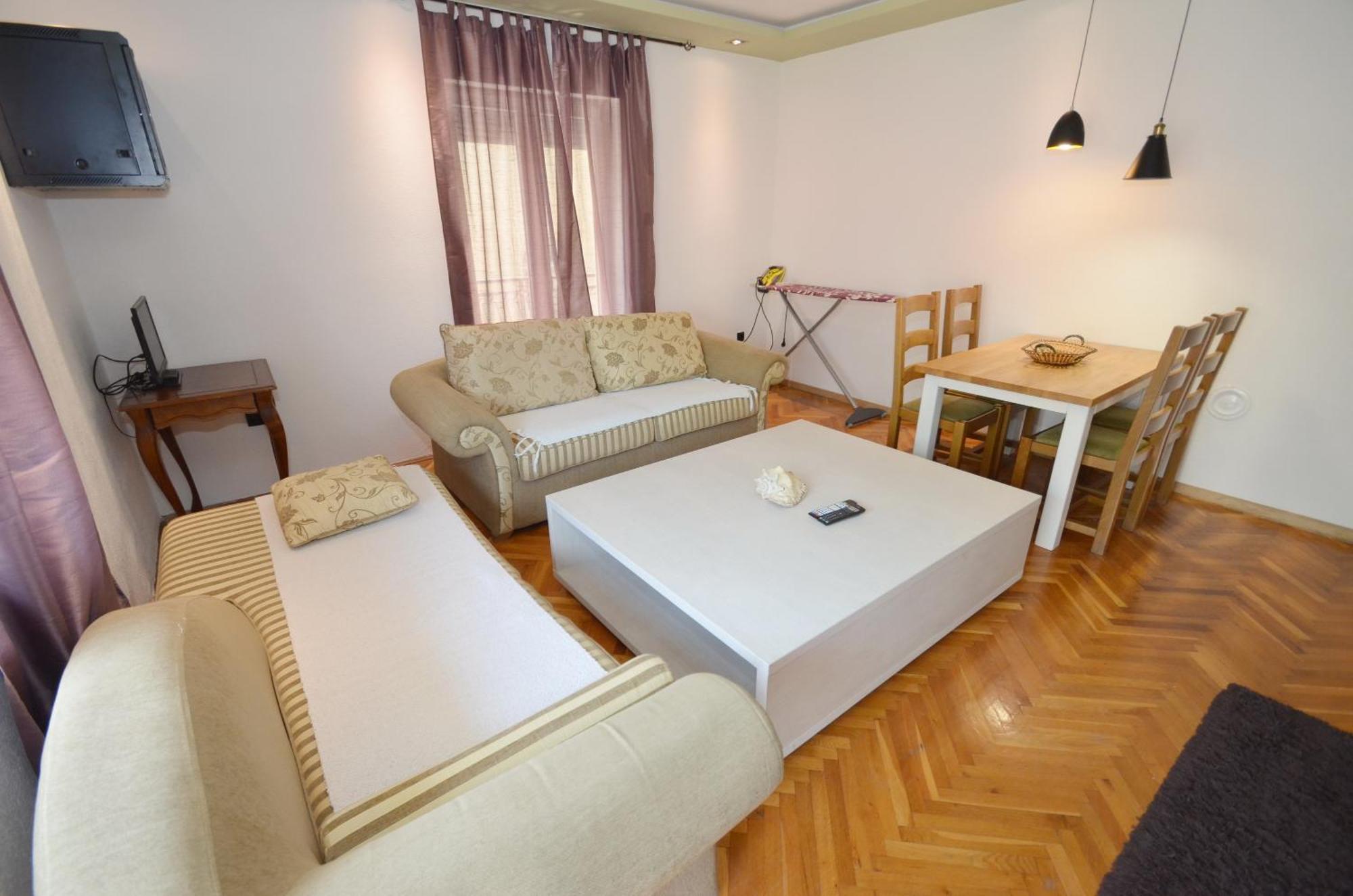 Bugi Apartment Kotor Phòng bức ảnh