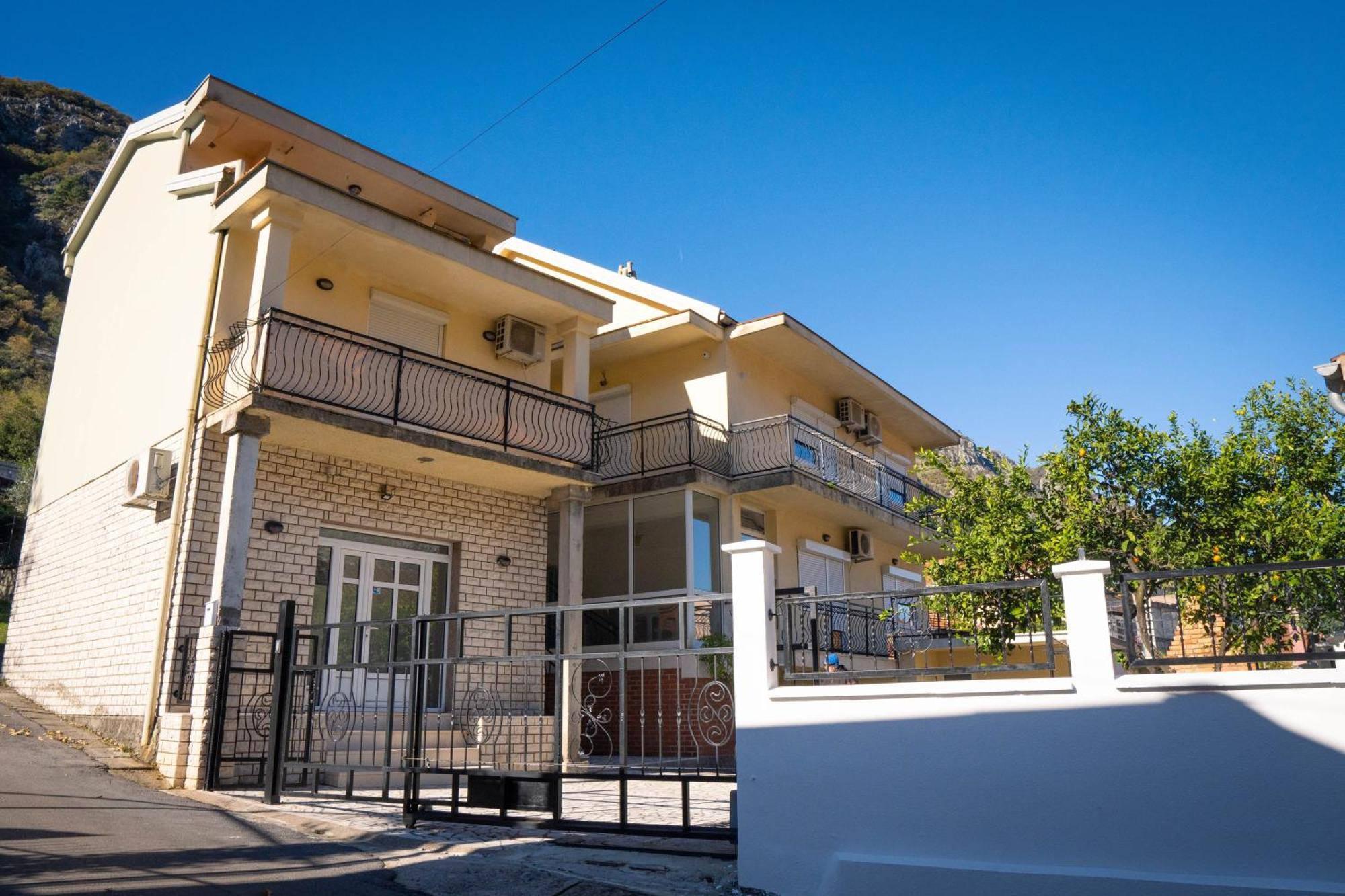 Bugi Apartment Kotor Ngoại thất bức ảnh
